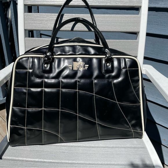 MTV Vintage black faux leather large purse - Picture 1 of 11